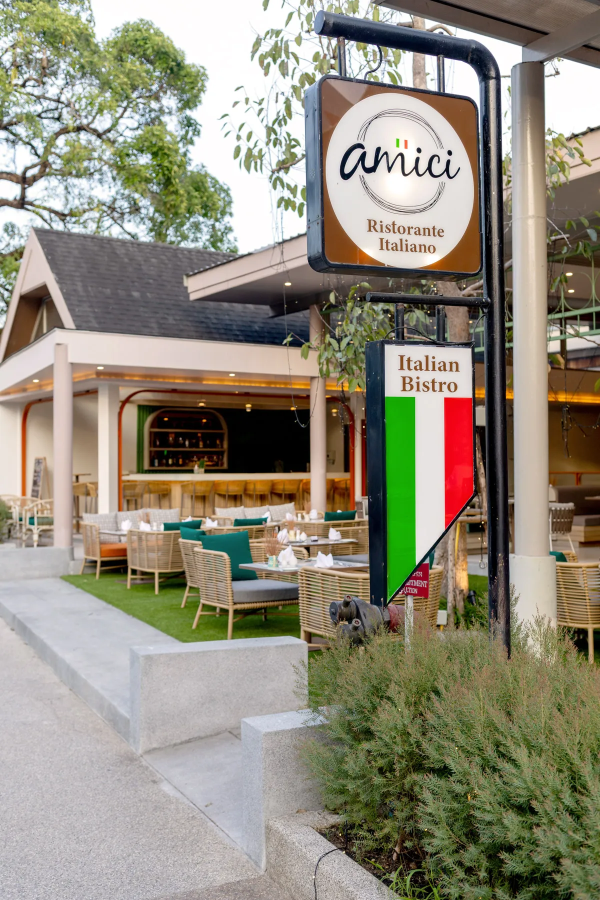 Amici Italian Bistro