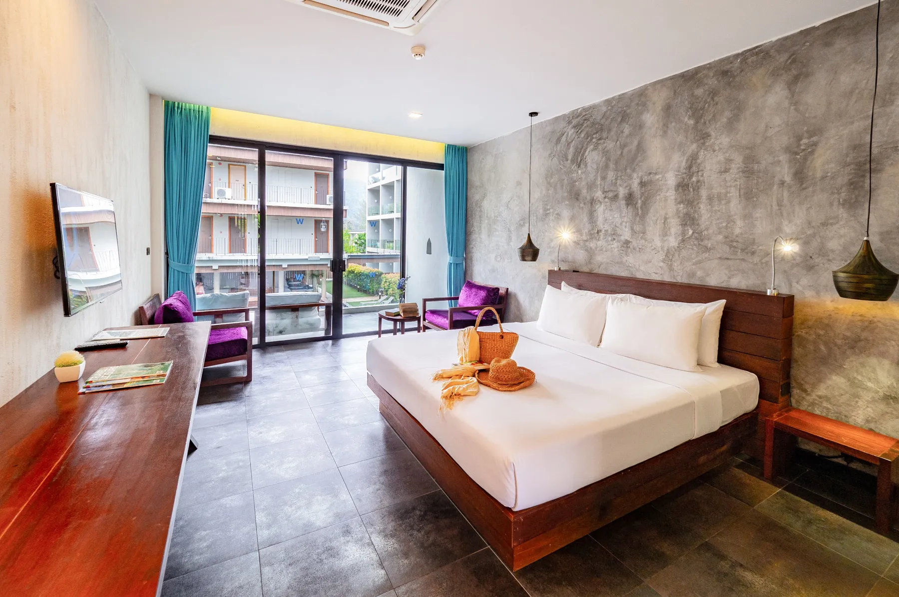 Bay Wing - Bay Room